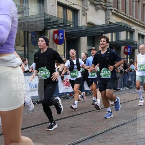 13.09.2026 - 21. swb-Marathon Bremen Strokosch-Dieckow http://msf.ph/oto/10363574 13.09.2026 13:36:55 Ziel 270, 391, 869, 950, 1180, 1285, 1854, 1991, 2241, 2531, 2930, 3333, 3627, 3732, 3823, 3894, 3909, 4410, 4448, 4932, 4947, 5388, 5547, 5577, 5612, 5738, 5791, 6046, 6431, 6629, 6904, 6947, 6961, 7006, 7445, 7571, 7937, 8268, 8443, 8458, 8748, 8753, 9140, 9310, 9317, 9415, 9701, 9840, 13077, 551, 813, 843, 1641, 1849, 1936, 2241, 2275, 2819, 3122, 3541, 3585, 3635, 3787, 3815, 3874, 3998, 4050, 4261, 5236, 5355, 6056, 6269, 6408, 7046 meine-sportfotos.de
