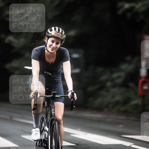 13.09.2026 - Stadtparktriathlon H.Heesch http://msf.ph/oto/10363575 13.09.2026 13:11:23 Radfahren 1191, 1200, 1253, 1359, 1465 meine-sportfotos.de
