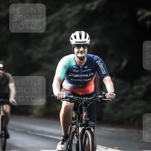 13.09.2026 - Stadtparktriathlon H.Heesch http://msf.ph/oto/10363577 13.09.2026 11:20:17 Radfahren 589, 596, 597, 702, 724 meine-sportfotos.de