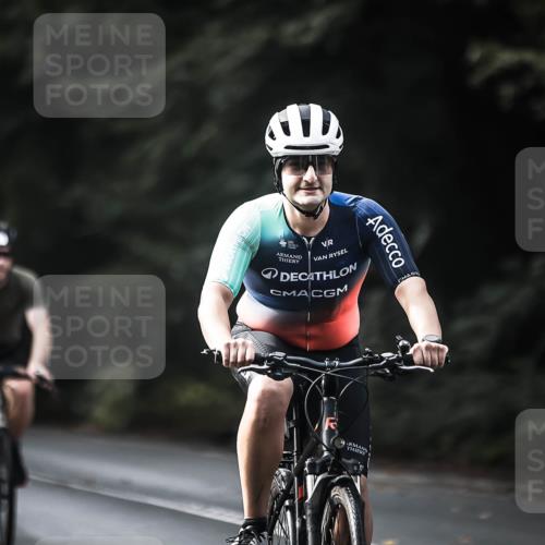 13.09.2026 - Stadtparktriathlon H.Heesch http://msf.ph/oto/10363585 13.09.2026 11:20:17 Radfahren 589, 596, 597, 702, 724 meine-sportfotos.de
