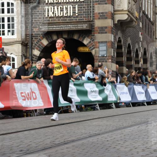 13.09.2026 - 21. swb-Marathon Bremen Strokosch-Dieckow http://msf.ph/oto/10363588 13.09.2026 10:59:19 Ziel 10254, 10383, 10415, 10427, 10477, 10485, 10668, 10787, 10794, 10832, 10843, 10948, 11034, 11267, 11278, 11602, 11913, 12015, 12127, 12130, 12131, 12176, 12200, 12271, 12297, 12414, 10147, 10377, 10745, 10922, 11151, 11207, 11519, 11594, 11873, 12267, 12295, 12481 meine-sportfotos.de