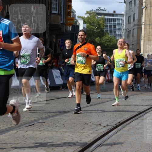 13.09.2026 - 21. swb-Marathon Bremen Strokosch-Dieckow http://msf.ph/oto/10363630 13.09.2026 13:35:00 Ziel 784, 809, 1210, 1395, 1871, 1967, 2525, 2561, 2831, 3052, 3058, 3318, 3353, 3380, 3388, 3409, 3765, 3842, 4537, 5378, 5488, 5694, 5760, 6128, 6168, 6244, 7168, 7443, 7833, 8182, 8381, 8453, 8493, 8552, 8683, 9038, 9751, 9788, 9820, 536, 2366, 2492, 3063, 3311, 3916, 4487, 4635, 4985, 5016, 5125, 5647, 6391, 6403, 6750, 7123, 7405, 7657, 7703, 7750, 7998, 8300, 8328, 9017, 9216, 9526, 9527, 13051, 13060 meine-sportfotos.de