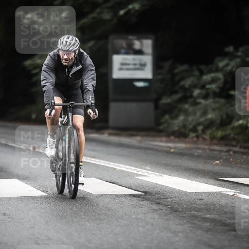 13.09.2026 - Stadtparktriathlon H.Heesch http://msf.ph/oto/10363644 13.09.2026 13:11:33 Radfahren 1200, 1250, 1348, 1359, 1445 meine-sportfotos.de