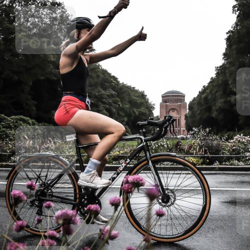 13.09.2026 - Stadtparktriathlon H.Heesch http://msf.ph/oto/10363652 13.09.2026 12:30:08 Radfahren 1040, 1109, 1118 meine-sportfotos.de