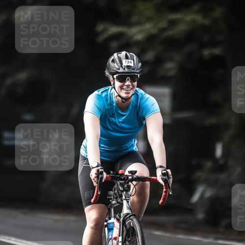 13.09.2026 - Stadtparktriathlon H.Heesch http://msf.ph/oto/10363661 13.09.2026 11:20:23 Radfahren 589, 596, 724 meine-sportfotos.de