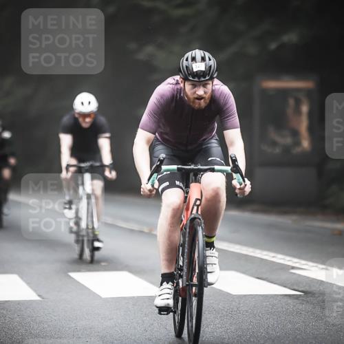 13.09.2026 - Stadtparktriathlon H.Heesch http://msf.ph/oto/10363665 13.09.2026 10:08:59 Radfahren 224, 236, 241, 244, 279, 289, 327 meine-sportfotos.de