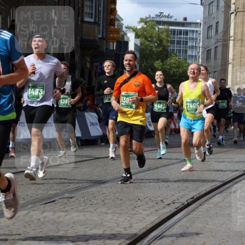 13.09.2026 - 21. swb-Marathon Bremen Strokosch-Dieckow http://msf.ph/oto/10363668 13.09.2026 13:35:00 Ziel 784, 809, 1210, 1395, 1871, 1967, 2525, 2561, 2831, 3052, 3058, 3318, 3353, 3380, 3388, 3409, 3765, 3842, 4537, 5378, 5488, 5694, 5760, 6128, 6168, 6244, 7168, 7443, 7833, 8182, 8381, 8453, 8493, 8552, 8683, 9038, 9751, 9788, 9820, 536, 2366, 2492, 3063, 3311, 3916, 4487, 4635, 4985, 5016, 5125, 5647, 6391, 6403, 6750, 7123, 7405, 7657, 7703, 7750, 7998, 8300, 8328, 9017, 9216, 9526, 9527, 13051, 13060 meine-sportfotos.de