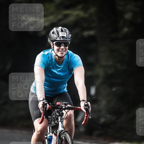 13.09.2026 - Stadtparktriathlon H.Heesch http://msf.ph/oto/10363672 13.09.2026 11:20:23 Radfahren 589, 596, 724 meine-sportfotos.de