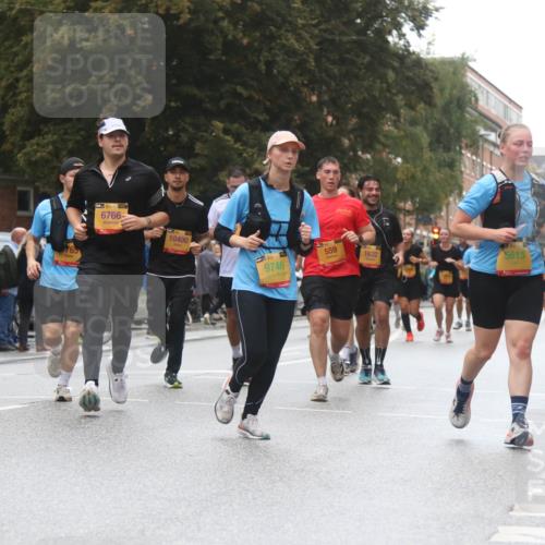 13.09.2026 - Kiel Lauf Markus Tischler http://msf.ph/oto/10363696 13.09.2026 11:55:57 Fleethörn 6764, 63, 6766, 10400, 9746, 559, 1632, 5615 meine-sportfotos.de