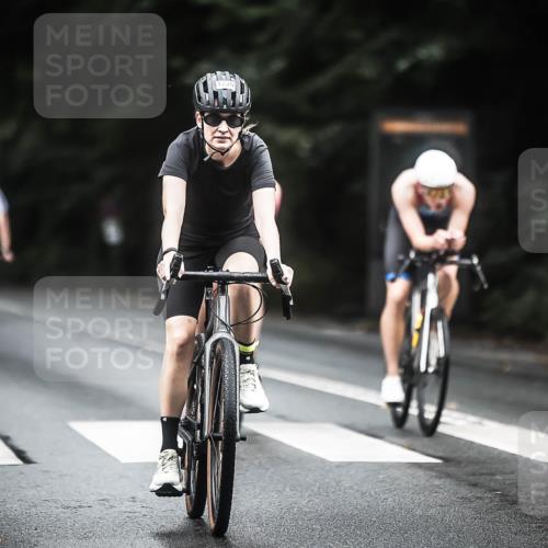 13.09.2026 - Stadtparktriathlon H.Heesch http://msf.ph/oto/10363705 13.09.2026 13:11:45 Radfahren 1196, 1220, 1291, 1336, 1392, 1443 meine-sportfotos.de