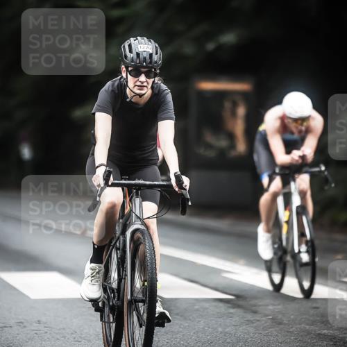 13.09.2026 - Stadtparktriathlon H.Heesch http://msf.ph/oto/10363722 13.09.2026 13:11:45 Radfahren 1196, 1220, 1291, 1336, 1392, 1443 meine-sportfotos.de