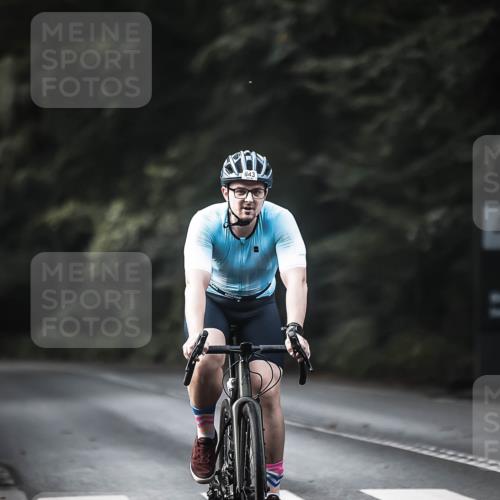 13.09.2026 - Stadtparktriathlon H.Heesch http://msf.ph/oto/10363738 13.09.2026 11:20:35 Radfahren 633, 643, 670, 815 meine-sportfotos.de