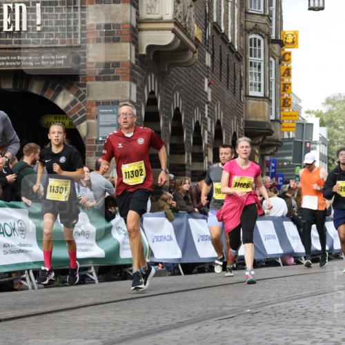 13.09.2026 - 21. swb-Marathon Bremen Strokosch-Dieckow http://msf.ph/oto/10363749 13.09.2026 10:59:23 Ziel 10383, 10415, 10427, 10477, 10668, 10787, 10843, 11034, 11267, 11278, 11602, 11913, 12015, 12118, 12127, 12130, 12131, 12200, 12271, 12297, 12414, 10147, 10377, 10745, 10922, 11151, 11207, 11519, 11594, 11873, 12295, 12481, 12527 meine-sportfotos.de