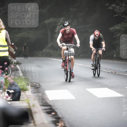 13.09.2026 - Stadtparktriathlon H.Heesch http://msf.ph/oto/10363771 13.09.2026 10:09:10 Radfahren 228, 241, 263 meine-sportfotos.de