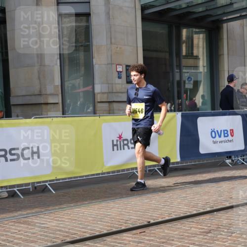 13.09.2026 - 21. swb-Marathon Bremen Strokosch-Dieckow http://msf.ph/oto/10363788 13.09.2026 11:26:04 Ziel 12546 meine-sportfotos.de