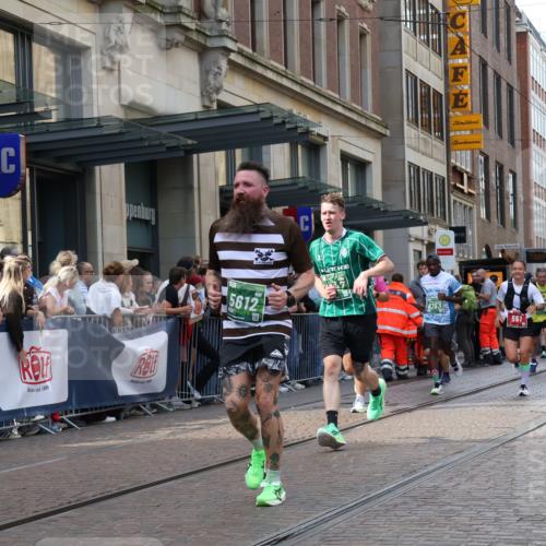 13.09.2026 - 21. swb-Marathon Bremen Strokosch-Dieckow http://msf.ph/oto/10363811 13.09.2026 13:36:59 Ziel 270, 391, 448, 869, 950, 1180, 1854, 1991, 2531, 3333, 3627, 3732, 3823, 3894, 4628, 4932, 4947, 5388, 5547, 5577, 5612, 5738, 5791, 6046, 6629, 6904, 6947, 6961, 7006, 7571, 7937, 8268, 8439, 8443, 8458, 8553, 8748, 8753, 9140, 9317, 9701, 13077, 551, 813, 843, 1285, 1641, 1849, 1936, 2241, 2275, 2930, 3122, 3541, 3635, 3787, 3815, 3874, 3909, 3998, 4050, 4261, 4410, 4448, 5236, 5355, 6056, 6269, 6408, 6431, 7046 meine-sportfotos.de