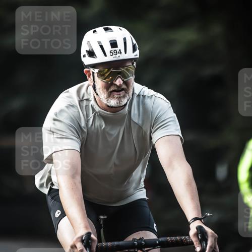 13.09.2026 - Stadtparktriathlon H.Heesch http://msf.ph/oto/10363821 13.09.2026 11:20:44 Radfahren 594, 602, 641, 668, 824 meine-sportfotos.de