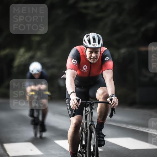 13.09.2026 - Stadtparktriathlon H.Heesch http://msf.ph/oto/10363824 13.09.2026 11:20:46 Radfahren 594, 602, 630, 641, 668, 824 meine-sportfotos.de