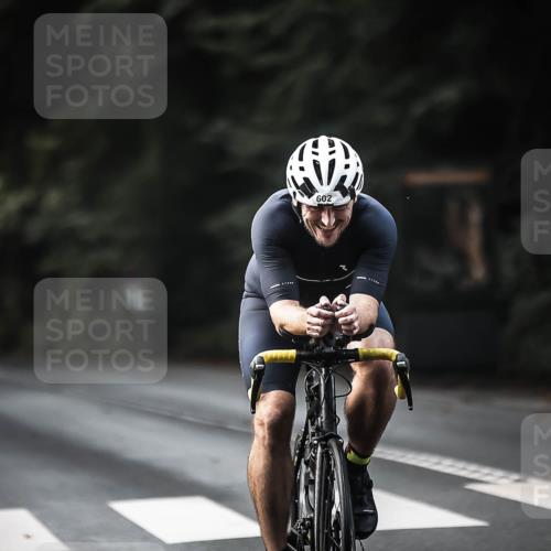13.09.2026 - Stadtparktriathlon H.Heesch http://msf.ph/oto/10363863 13.09.2026 11:20:47 Radfahren 594, 602, 630, 641, 668, 824 meine-sportfotos.de