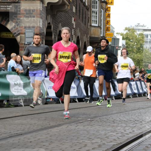 13.09.2026 - 21. swb-Marathon Bremen Strokosch-Dieckow http://msf.ph/oto/10363864 13.09.2026 10:59:24 Ziel 10383, 10415, 10427, 10477, 10668, 10787, 10843, 11034, 11125, 11267, 11278, 11301, 11302, 11602, 11913, 12015, 12118, 12127, 12130, 12131, 12200, 12271, 12297, 12414, 10147, 10745, 10922, 11151, 11207, 11519, 11594, 12295, 12481, 12527 meine-sportfotos.de
