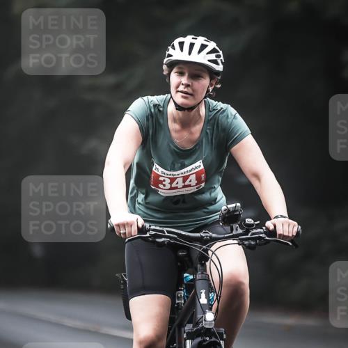 13.09.2026 - Stadtparktriathlon H.Heesch http://msf.ph/oto/10363869 13.09.2026 10:09:24 Radfahren 226, 344 meine-sportfotos.de