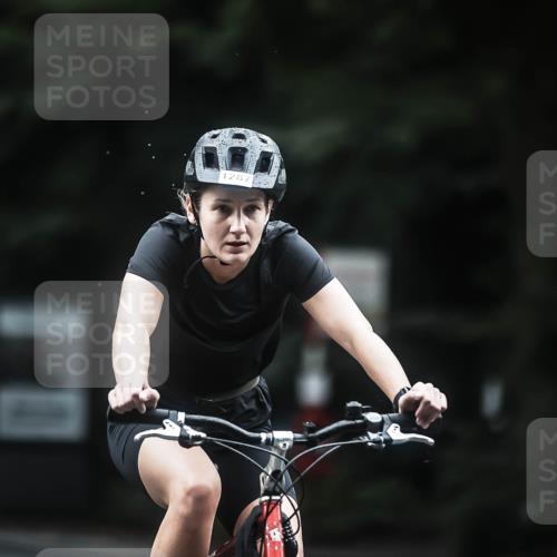 13.09.2026 - Stadtparktriathlon H.Heesch http://msf.ph/oto/10363880 13.09.2026 13:11:59 Radfahren 1260, 1275, 1287, 1338, 1408 meine-sportfotos.de