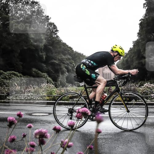 13.09.2026 - Stadtparktriathlon H.Heesch http://msf.ph/oto/10363888 13.09.2026 12:31:49 Radfahren 932, 977, 1111 meine-sportfotos.de