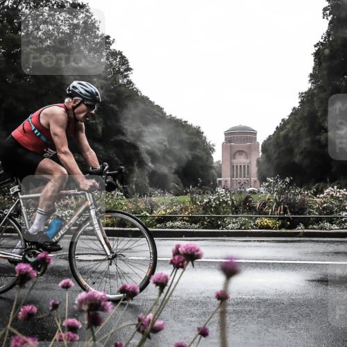 13.09.2026 - Stadtparktriathlon H.Heesch http://msf.ph/oto/10363893 13.09.2026 12:31:51 Radfahren 932, 977 meine-sportfotos.de