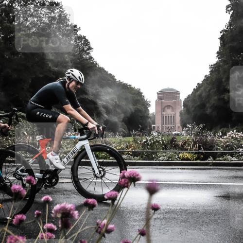 13.09.2026 - Stadtparktriathlon H.Heesch http://msf.ph/oto/10363901 13.09.2026 12:31:59 Radfahren 954, 1039, 1114, 1143, 1174 meine-sportfotos.de