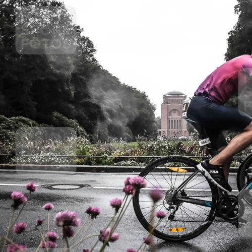 13.09.2026 - Stadtparktriathlon H.Heesch http://msf.ph/oto/10363909 13.09.2026 12:31:59 Radfahren 954, 1039, 1114, 1143, 1174 meine-sportfotos.de