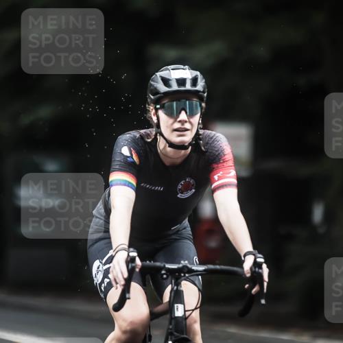 13.09.2026 - Stadtparktriathlon H.Heesch http://msf.ph/oto/10363916 13.09.2026 13:12:02 Radfahren 1260, 1275, 1287, 1408 meine-sportfotos.de