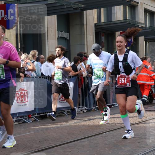 13.09.2026 - 21. swb-Marathon Bremen Strokosch-Dieckow http://msf.ph/oto/10363928 13.09.2026 13:37:01 Ziel 270, 391, 448, 869, 1180, 1854, 1991, 2531, 3323, 3333, 3627, 3732, 3823, 3894, 4628, 4932, 4947, 5388, 5547, 5577, 5612, 5738, 5791, 6046, 6629, 6904, 6947, 6961, 7006, 7074, 7571, 8268, 8439, 8443, 8458, 8553, 8748, 8753, 9140, 9317, 9701, 10106, 13077, 551, 813, 843, 950, 1285, 1641, 1849, 1936, 2241, 2275, 2930, 3122, 3541, 3635, 3787, 3815, 3874, 3909, 3998, 4261, 4410, 4448, 5236, 5355, 6056, 6269, 6408, 6431, 7046 meine-sportfotos.de