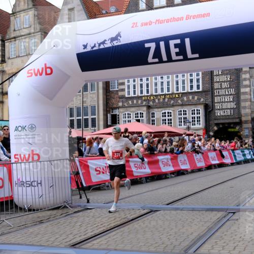 13.09.2026 - 21. swb-Marathon Bremen Tim E. http://msf.ph/oto/10363939 13.09.2026 13:01:30 Ziel 1411, 1619, 3019, 4328, 5663 meine-sportfotos.de