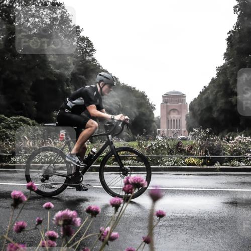 13.09.2026 - Stadtparktriathlon H.Heesch http://msf.ph/oto/10363957 13.09.2026 12:32:39 Radfahren 1016, 1166 meine-sportfotos.de