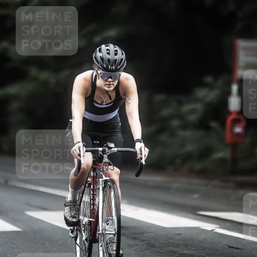 13.09.2026 - Stadtparktriathlon H.Heesch http://msf.ph/oto/10363965 13.09.2026 13:12:06 Radfahren 1260, 1275, 1374, 1408, 1431 meine-sportfotos.de
