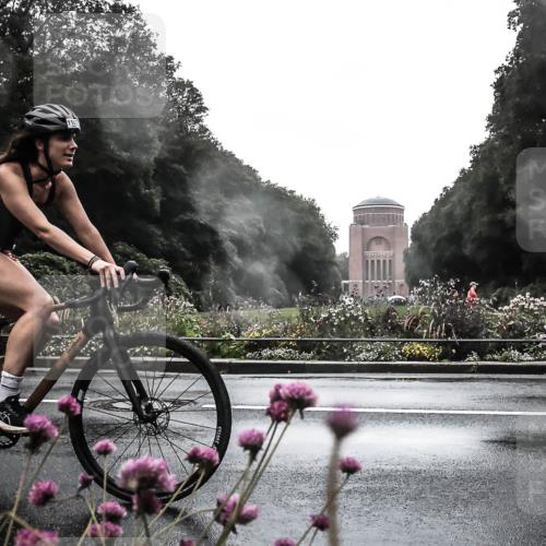 13.09.2026 - Stadtparktriathlon H.Heesch http://msf.ph/oto/10363969 13.09.2026 12:32:43 Radfahren 1107, 1166 meine-sportfotos.de