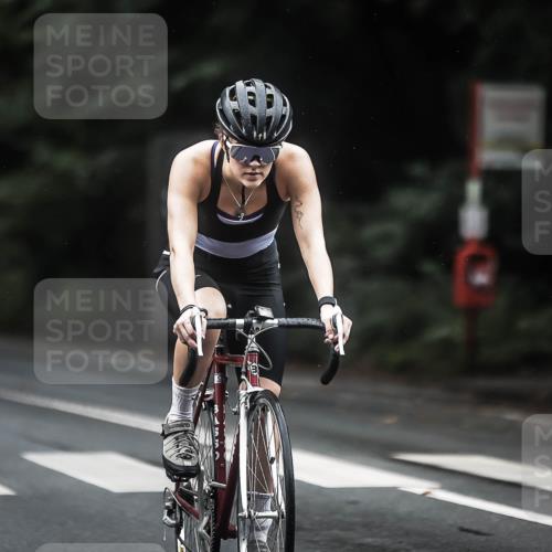 13.09.2026 - Stadtparktriathlon H.Heesch http://msf.ph/oto/10363970 13.09.2026 13:12:06 Radfahren 1260, 1275, 1374, 1408, 1431 meine-sportfotos.de