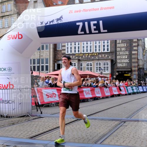 13.09.2026 - 21. swb-Marathon Bremen Tim E. http://msf.ph/oto/10363988 13.09.2026 13:01:35 Ziel 1411, 1619, 3019, 4328, 5663, 5996 meine-sportfotos.de