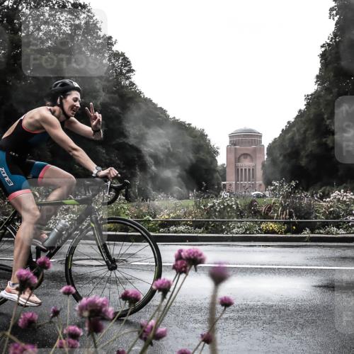 13.09.2026 - Stadtparktriathlon H.Heesch http://msf.ph/oto/10364020 13.09.2026 12:33:24 Radfahren 1025, 1058, 1085 meine-sportfotos.de