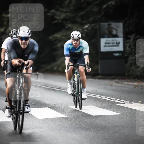 13.09.2026 - Stadtparktriathlon H.Heesch http://msf.ph/oto/10364049 13.09.2026 11:20:56 Radfahren 618, 621, 630, 635, 665, 668, 686, 745, 806 meine-sportfotos.de