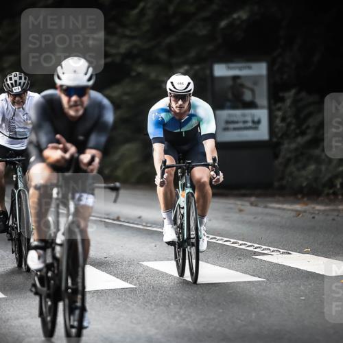 13.09.2026 - Stadtparktriathlon H.Heesch http://msf.ph/oto/10364065 13.09.2026 11:20:56 Radfahren 618, 621, 630, 635, 665, 668, 686, 745, 806 meine-sportfotos.de