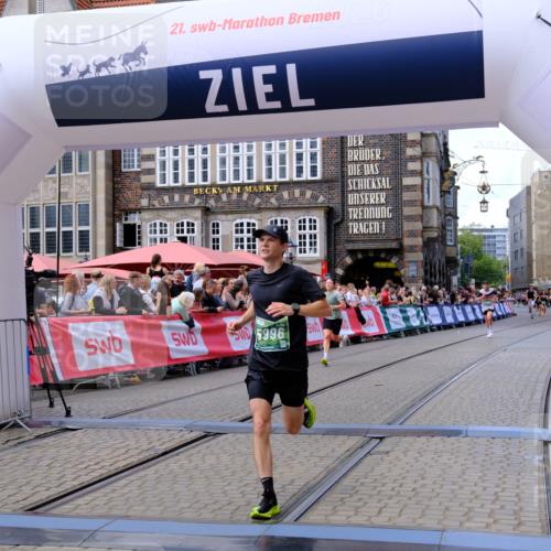 13.09.2026 - 21. swb-Marathon Bremen Tim E. http://msf.ph/oto/10364077 13.09.2026 13:01:48 Ziel 4118, 5369, 5996, 13063, 13168 meine-sportfotos.de