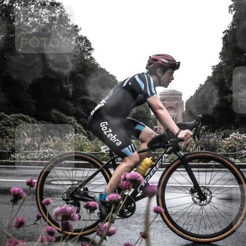 13.09.2026 - Stadtparktriathlon H.Heesch http://msf.ph/oto/10364116 13.09.2026 12:33:53 Radfahren 1086, 1093 meine-sportfotos.de