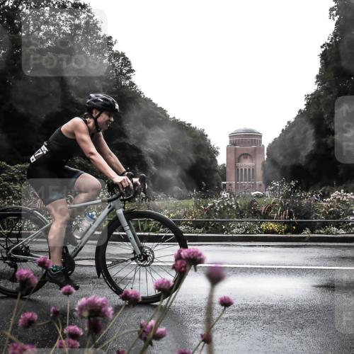 13.09.2026 - Stadtparktriathlon H.Heesch http://msf.ph/oto/10364121 13.09.2026 12:33:58 Radfahren 1139, 1147 meine-sportfotos.de