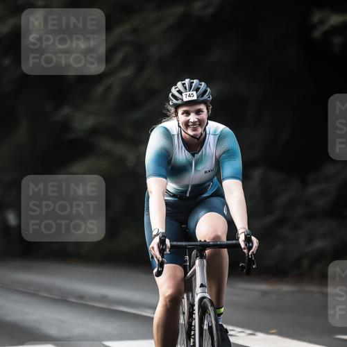 13.09.2026 - Stadtparktriathlon H.Heesch http://msf.ph/oto/10364124 13.09.2026 11:21:00 Radfahren 618, 621, 635, 665, 686, 741, 745, 806 meine-sportfotos.de