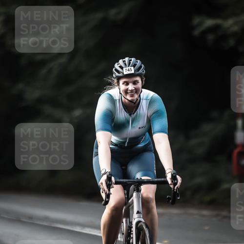 13.09.2026 - Stadtparktriathlon H.Heesch http://msf.ph/oto/10364131 13.09.2026 11:21:00 Radfahren 618, 621, 635, 665, 686, 741, 745, 806 meine-sportfotos.de