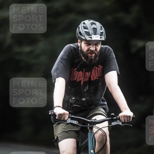 13.09.2026 - Stadtparktriathlon H.Heesch http://msf.ph/oto/10364134 13.09.2026 13:12:21 Radfahren 1195, 1205, 1409 meine-sportfotos.de