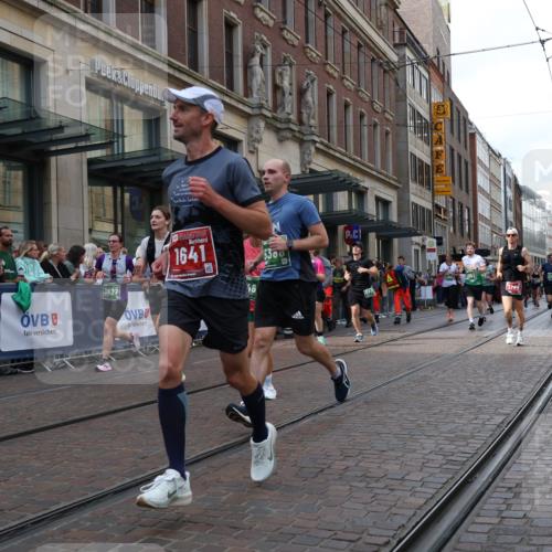 13.09.2026 - 21. swb-Marathon Bremen Strokosch-Dieckow http://msf.ph/oto/10364140 13.09.2026 13:37:06 Ziel 270, 391, 448, 869, 1180, 3323, 3333, 3627, 3804, 3823, 4155, 4300, 4433, 4628, 5388, 5547, 5577, 5612, 5738, 5791, 6804, 6904, 6911, 6947, 7074, 7571, 8268, 8380, 8439, 8443, 8553, 8674, 8748, 8753, 9441, 9701, 10062, 10106, 13077, 551, 813, 843, 950, 1285, 1641, 1849, 1854, 1991, 2241, 2275, 2531, 2930, 3122, 3541, 3635, 3732, 3787, 3874, 3894, 3909, 3998, 4261, 4410, 4448, 4932, 4947, 5236, 5355, 5547, 5577, 6046, 6056, 6269, 6408, 6431, 6629, 6961, 7006, 7046, 8443 meine-sportfotos.de