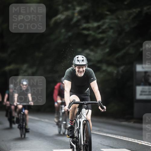 13.09.2026 - Stadtparktriathlon H.Heesch http://msf.ph/oto/10364142 13.09.2026 13:12:27 Radfahren 1205, 1241, 1257, 1271, 1413 meine-sportfotos.de