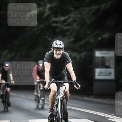 13.09.2026 - Stadtparktriathlon H.Heesch http://msf.ph/oto/10364148 13.09.2026 13:12:27 Radfahren 1205, 1241, 1257, 1271, 1413 meine-sportfotos.de
